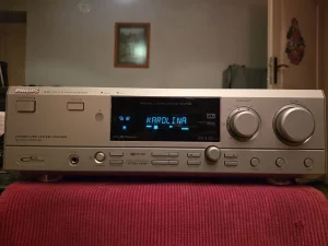 Philips FR 984 Digital Surround Receiver-5.1/300W