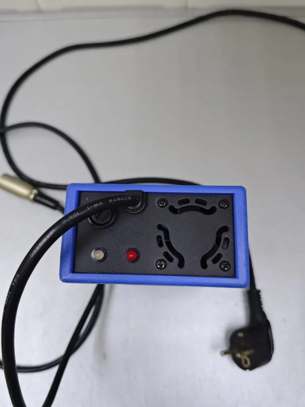 Punjač za invalidska kolica