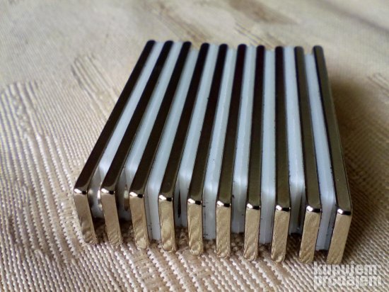 Magnet Neodijumski Magneti 45X10X2 Sa Dve Rupe