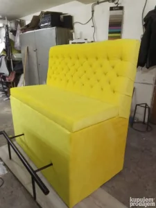 Nameštaj u zameni za motore i automobile