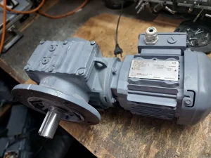 Reduktor 0.25 kw 4,5 o/min