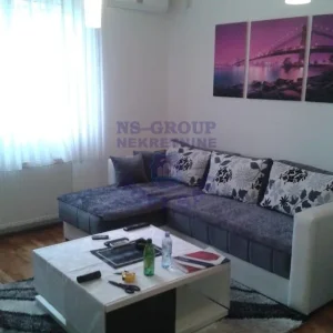 Bulevar Oslobođenja, 1.5 jednoiposoban, 38 m²