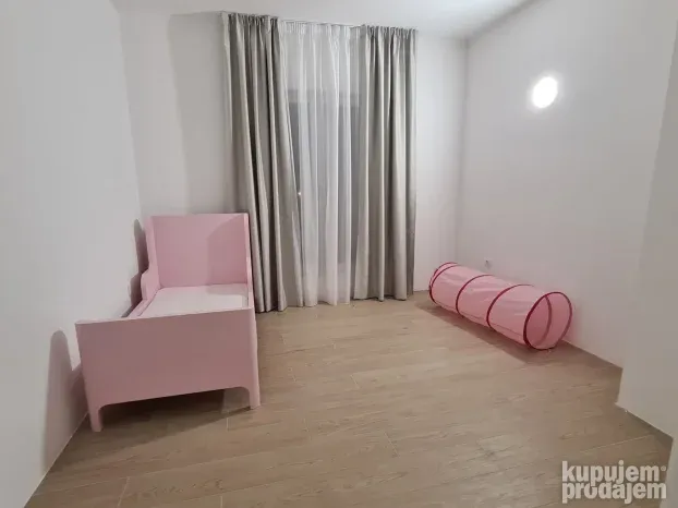 Velisava Vulovica, Dedinje, 4.0 četvorosoban, 180 m²