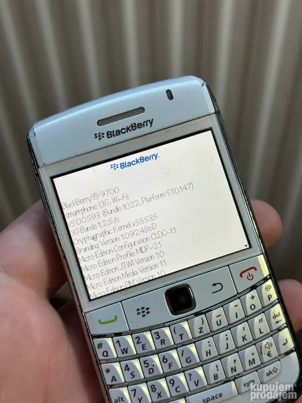 Blackberry 9700