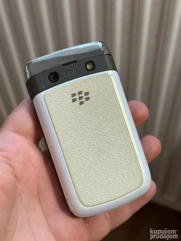 Blackberry 9700