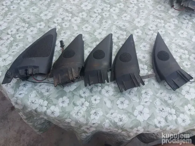 Pasat B5 Desni Prednji Visokotonci