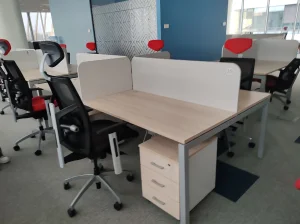 Kancelarijski modularni konferencijski stolovi i stolice