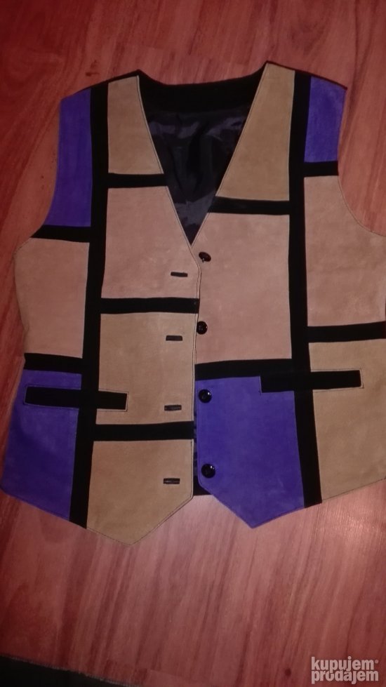 Prsluk kozni br 40-42 rezervisano