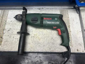 BOŠ Bušilica 750W extra