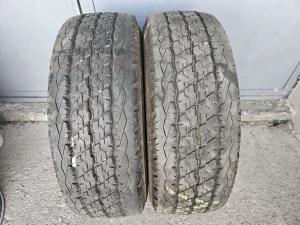 Gume 215/70 R15C Bridgestone Letnje 2 komada 215 70 15C
