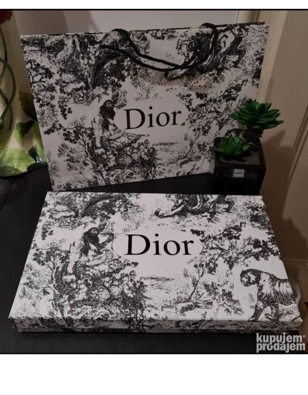 Luksuzna muška elegantna pidžama - kućni kostim L-XLNovo,et