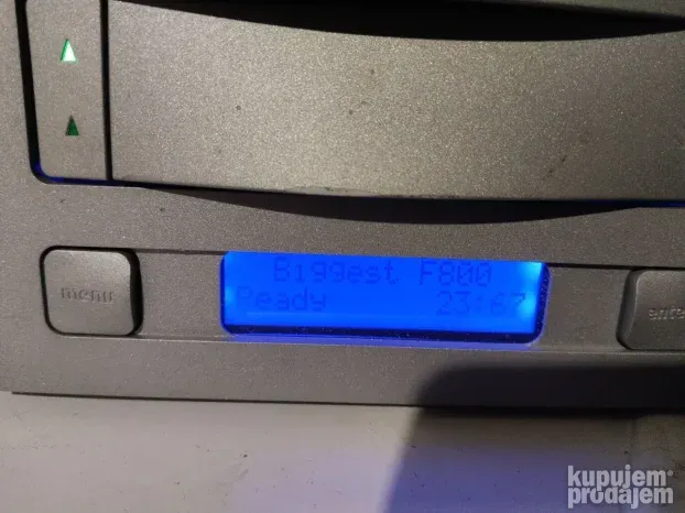 LaCie Biggest F800 Diskstation Raid sa 4 Hard diska po 250Gb