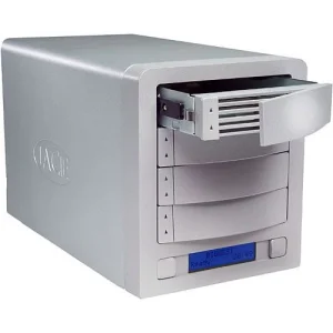 LaCie Biggest F800 Diskstation Raid sa 4 Hard diska po 250Gb