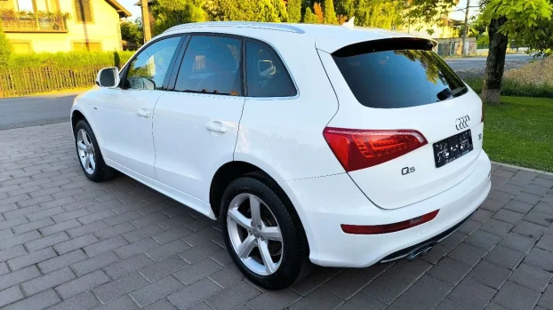 2011 Audi Q5 2.0 TDi AUT/NAVI/XEN