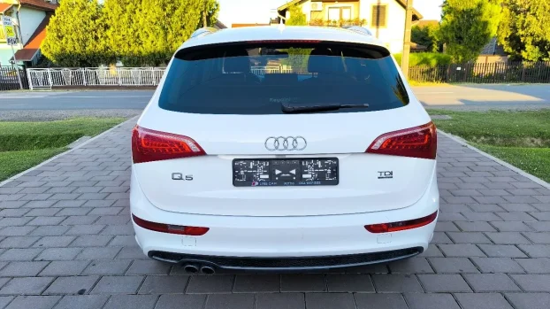 2011 Audi Q5 2.0 TDi AUT/NAVI/XEN