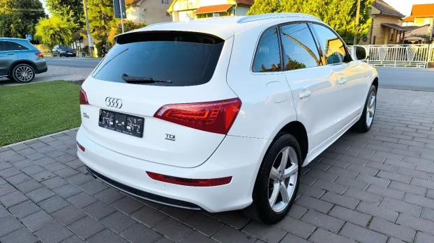 2011 Audi Q5 2.0 TDi AUT/NAVI/XEN