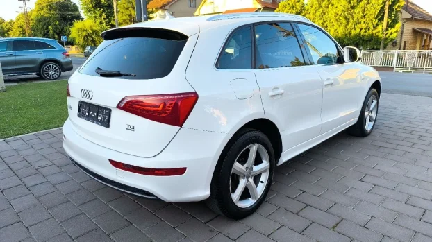 2011 Audi Q5 2.0 TDi AUT/NAVI/XEN
