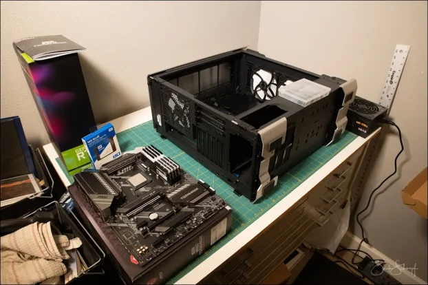 Hydra Core i5-14400F 2.50GHz & RTX 5070 12GB, najpovoljnije