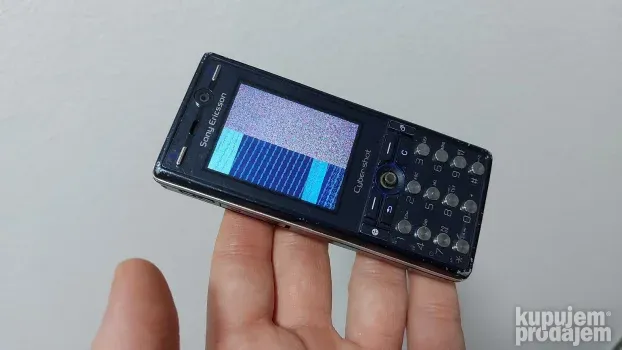 Sony Ericsson K810i (sarena slika)