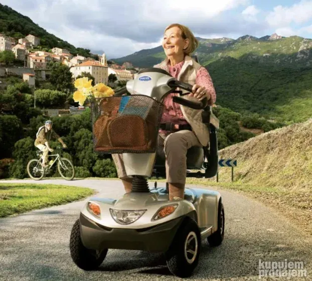Električni skuter za slabo pokretne Invacare Orion