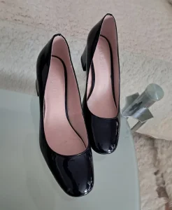 Maslinaste CIPELE salonke PRIRODNA LAK KOŽA vel.37/24cm