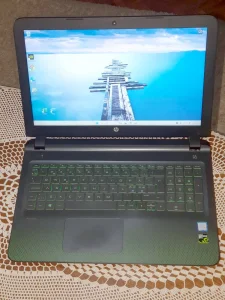 HP Pavilion Gaming 15 i7 6700HQ 8/1Tb GTX950 FHD