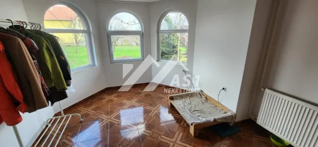 Trandžamentska, Trandžament, 5+ petosobna, 400 m²