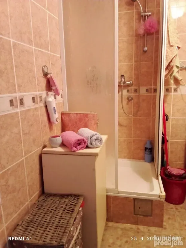 Neštin vikendica pored Dunava iznajmljivanje na dan HITNO!