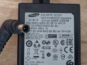 Samsung 19V 2,53A 48W TV LCD LED adapter napajanje