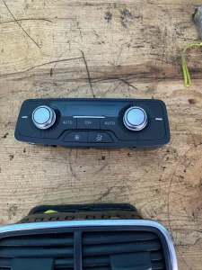 zadnji klimatronik audi a6 a7