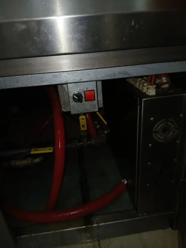 Friteza sa 4 polja brza hrana automat industriska