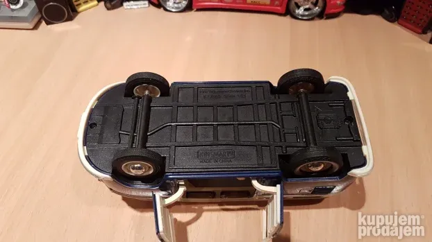 VW T2 1962 Classical Bus 1/24 KINSMART