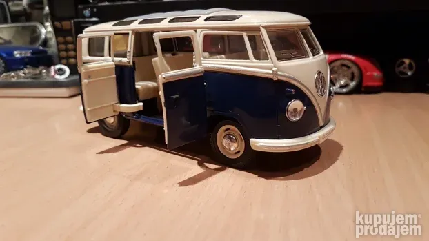 VW T2 1962 Classical Bus 1/24 KINSMART