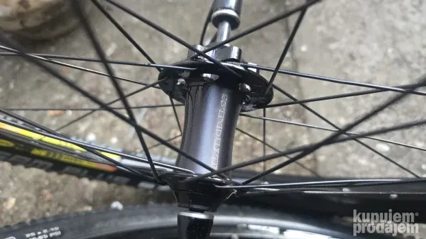 Specialized industrija i XT 26 disk