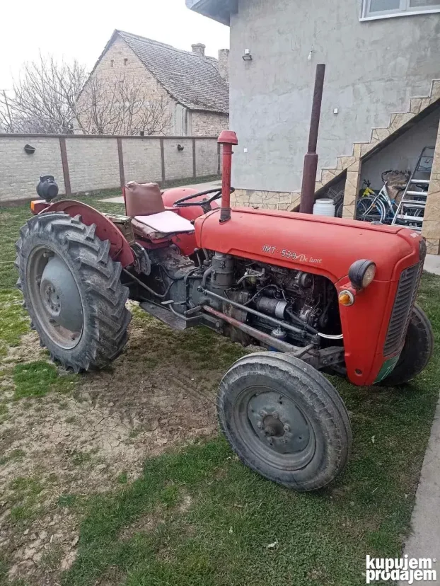 Traktor IMT 539