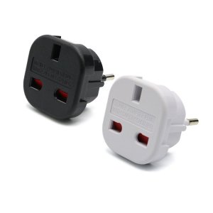 Strujni adapter UK/EU