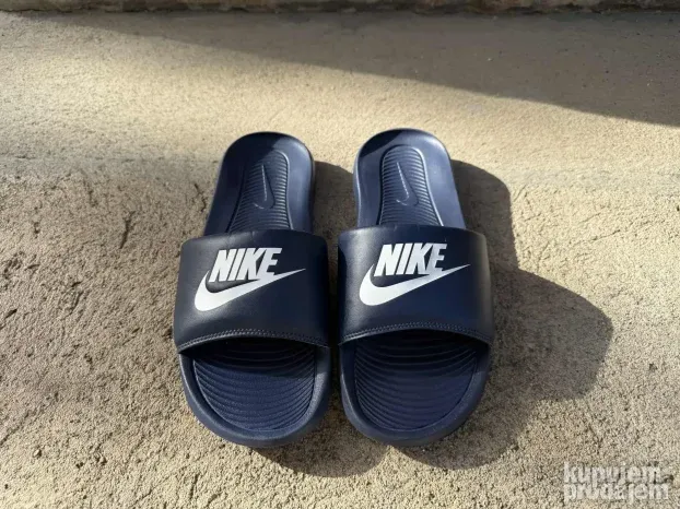 Nike papuče (45)