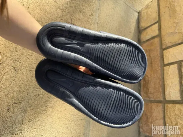 Nike papuče (45)