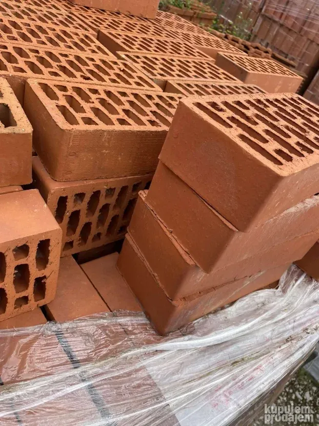 Crvena fasadna cigla Giter 1 NOVO 25x12x6 cm NOVO