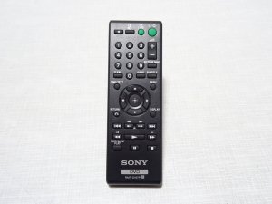 Daljinski ORIGINAL Sony RMT-D197P za DVD player kao nov