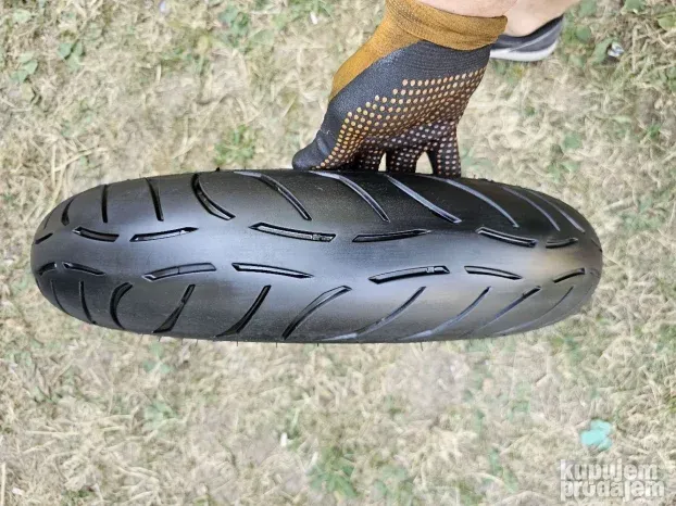 Moto guma Metzeler 120/70/17 god 2018