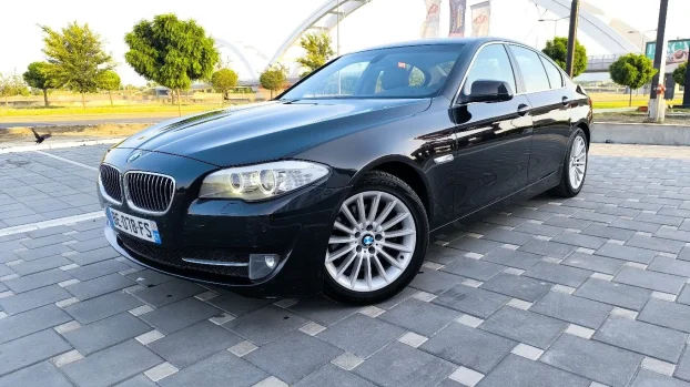 2010 BMW 520 184ks AUT/NAVI/XEN