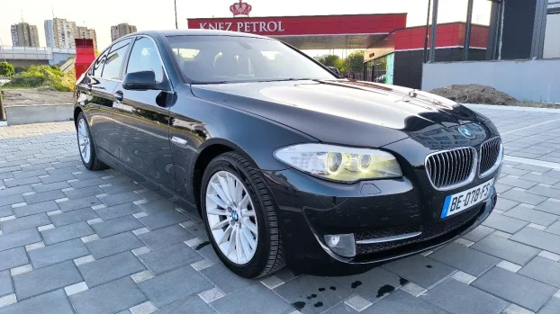 2010 BMW 520 184ks AUT/NAVI/XEN
