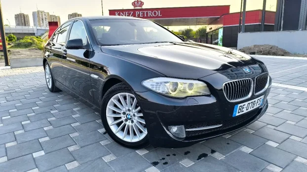 2010 BMW 520 184ks AUT/NAVI/XEN