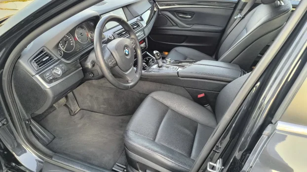 2010 BMW 520 184ks AUT/NAVI/XEN