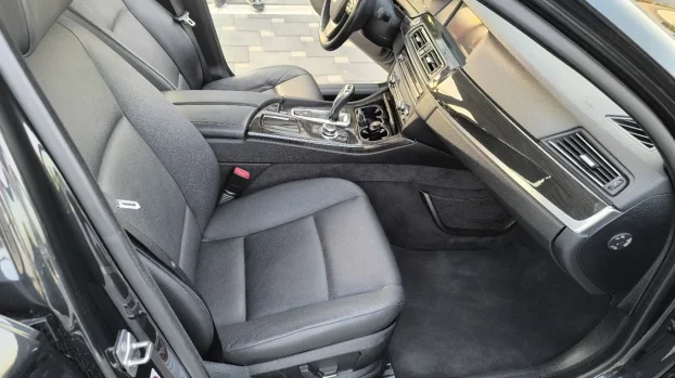 2010 BMW 520 184ks AUT/NAVI/XEN