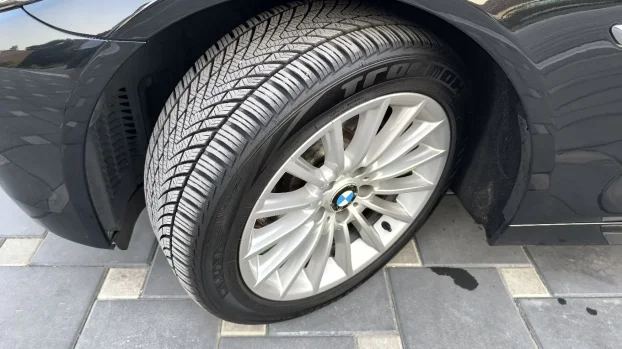 2010 BMW 520 184ks AUT/NAVI/XEN