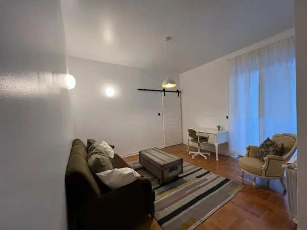 Voje Radića, Jajinci, 3.0 trosobna, 270 m²