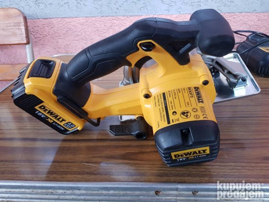 DeWALT DCS373 Aku Cirkular