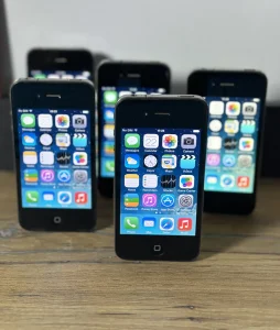 RETRO Apple iPhone 4